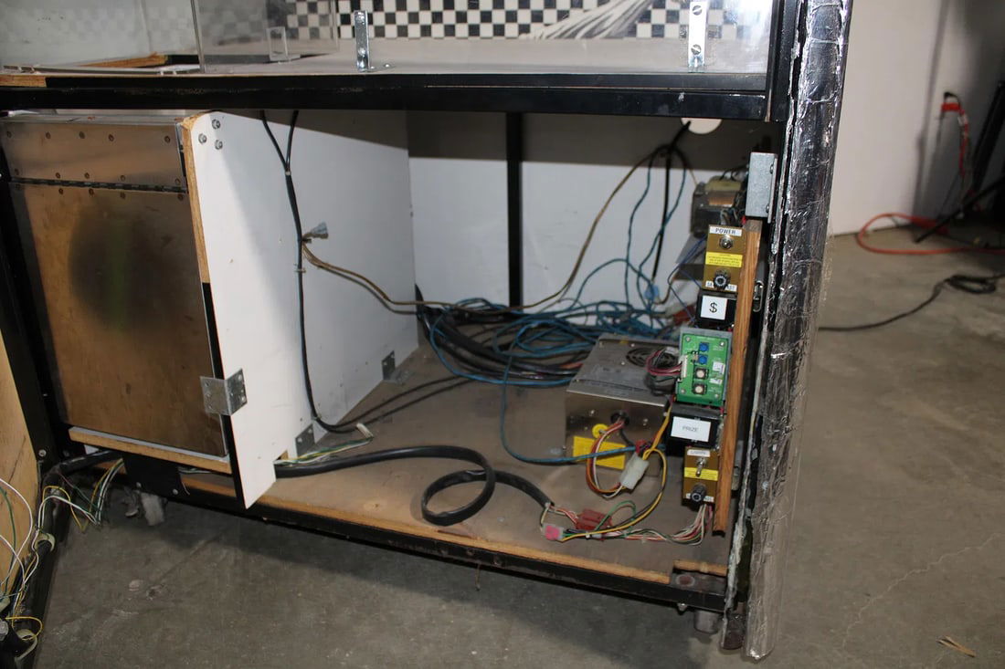 Pit Stop Crane Arcade - 4