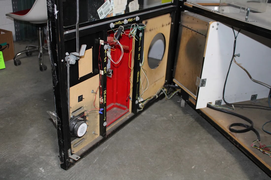 Pit Stop Crane Arcade - 5