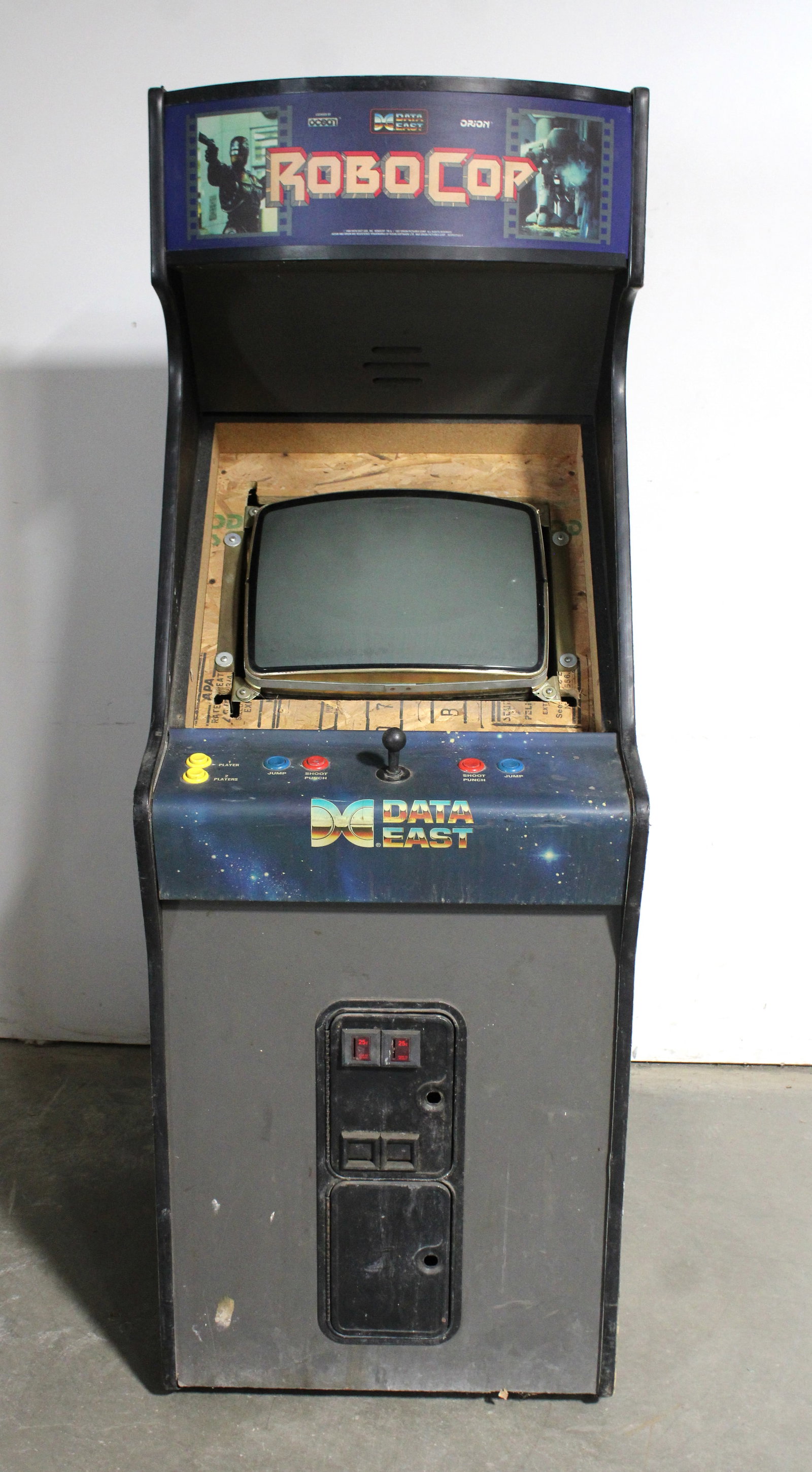 Data East Robo Cop Arcade Game (1 of 5)