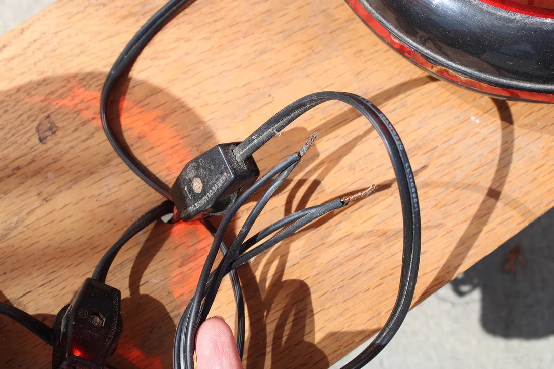 Shelf Mounted Red Emergency Lights - 3