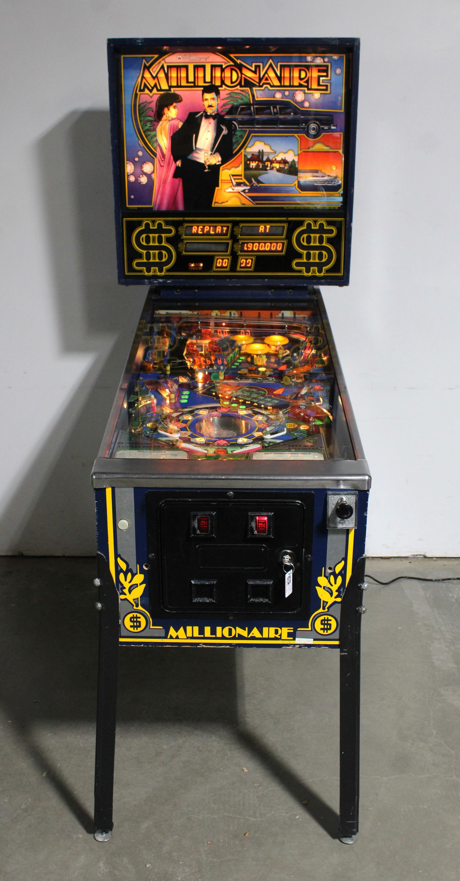 Williams Millionaire Pinball Machine (1 of 9)