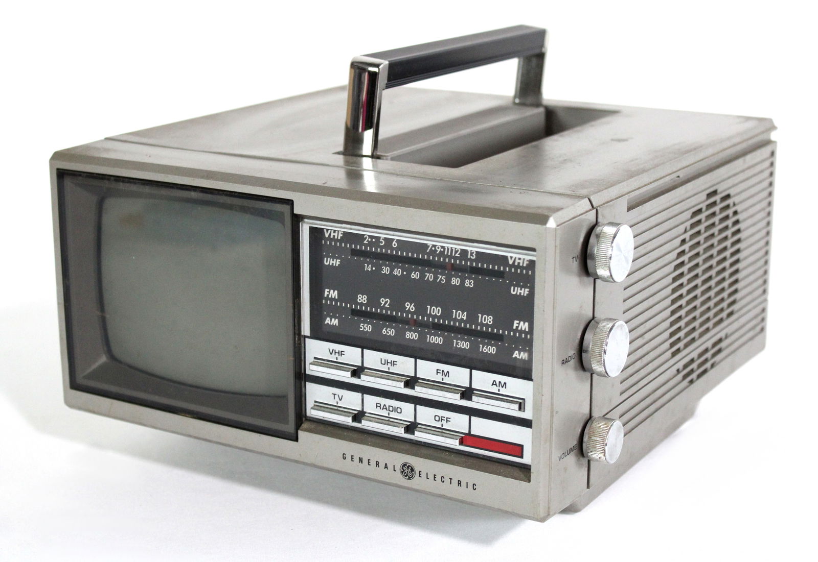 General Electric Portable TV, Model 7-7150A (1 of 3)