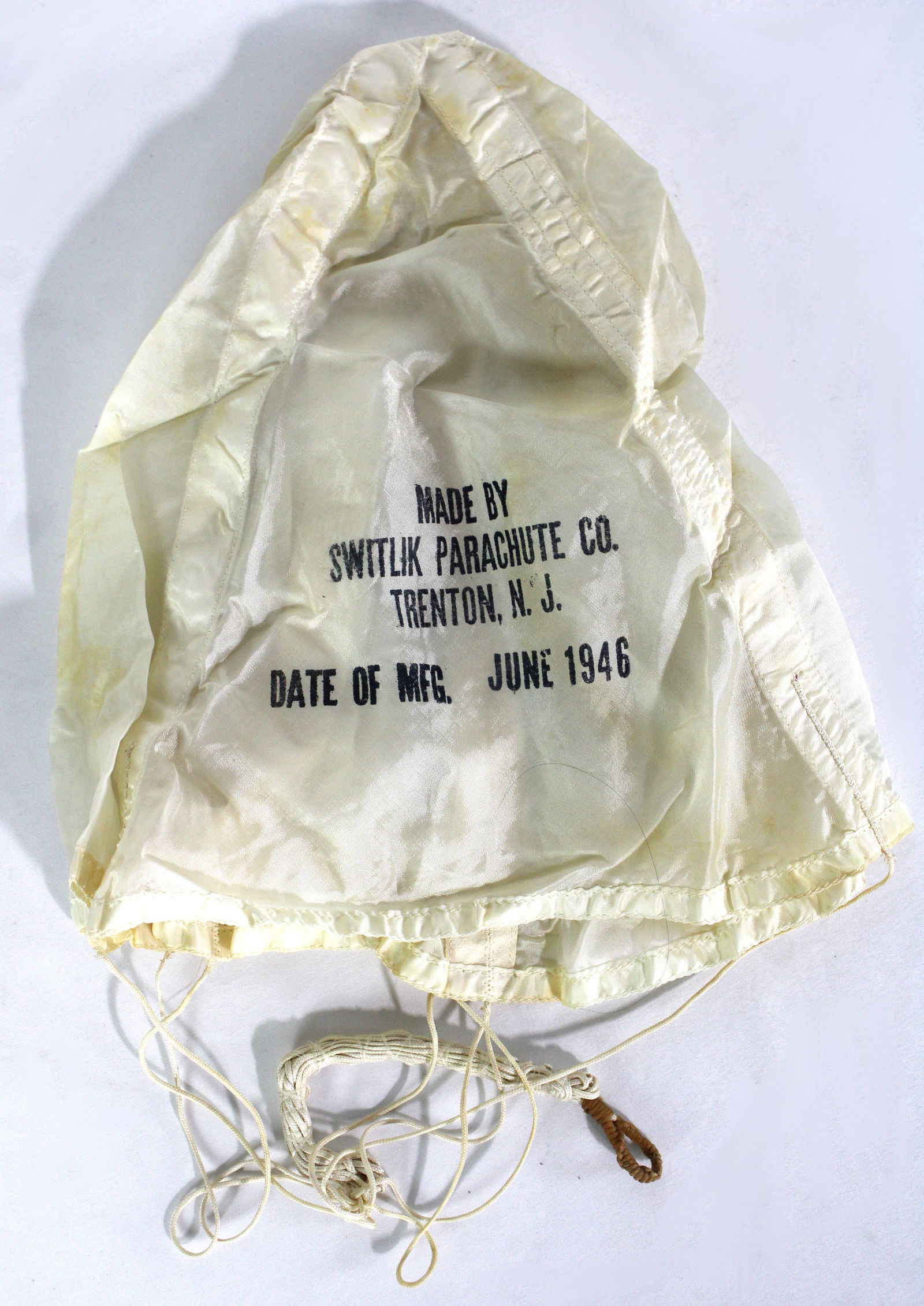Switlik Parachute Co. Compact Civilian Parachute, 1946: In-house shipping available.