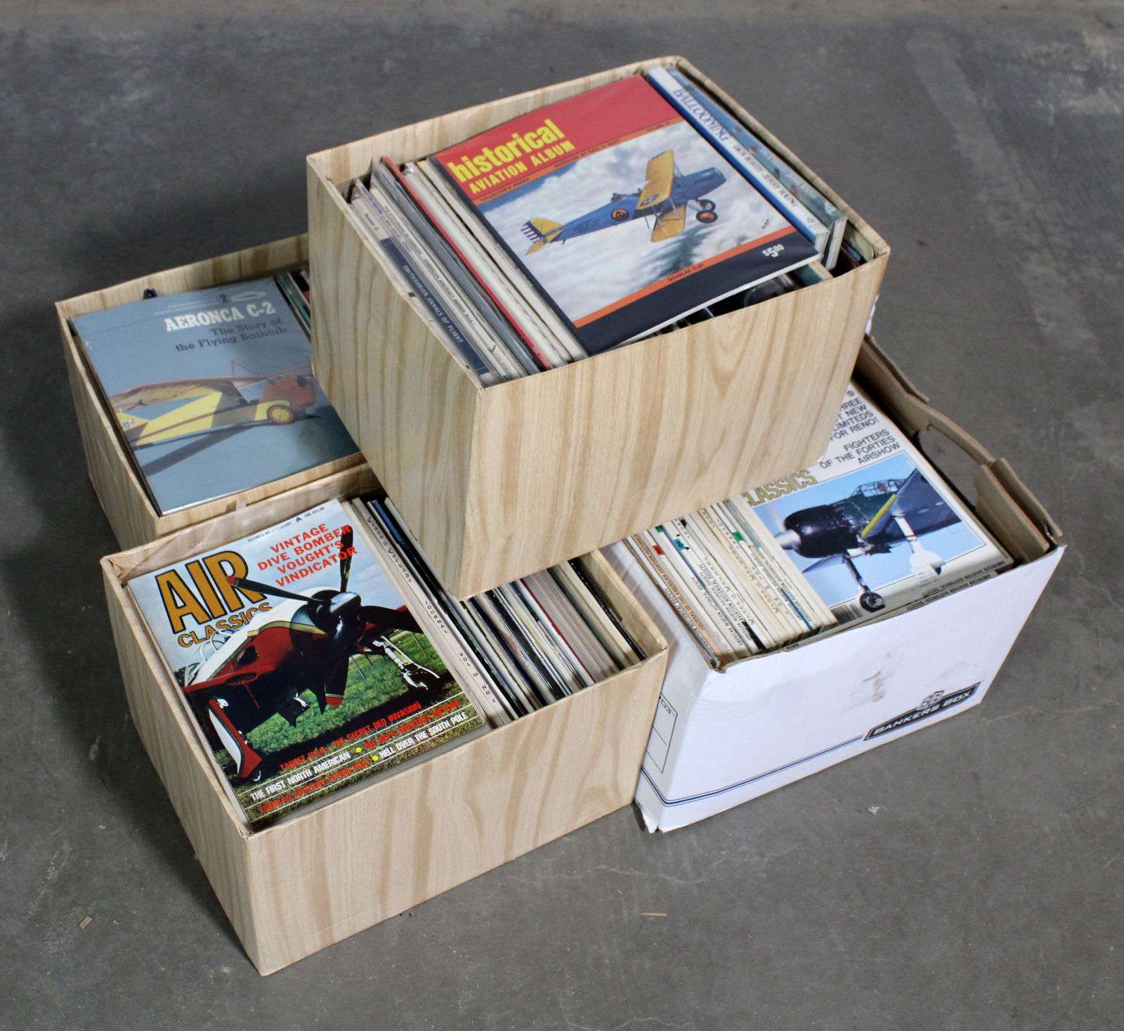 Large Lot of Aviation Magazines, Books and Other Literature, 1960s to Current (1 of 6)