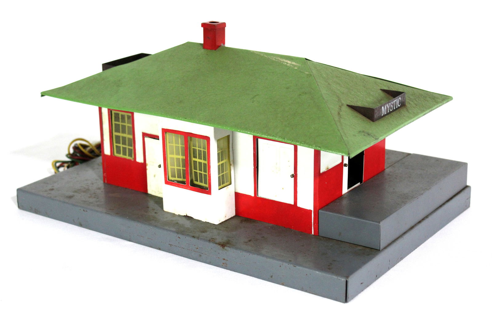 American Flyer Mystic Train Station, With Talking Record (1 of 4)