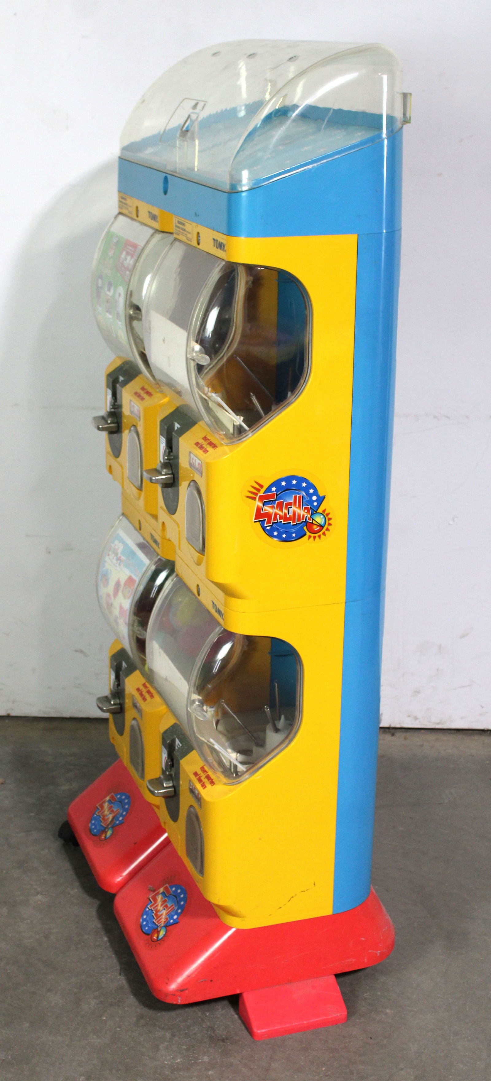 Tomy Gacha Vending Machine - 2