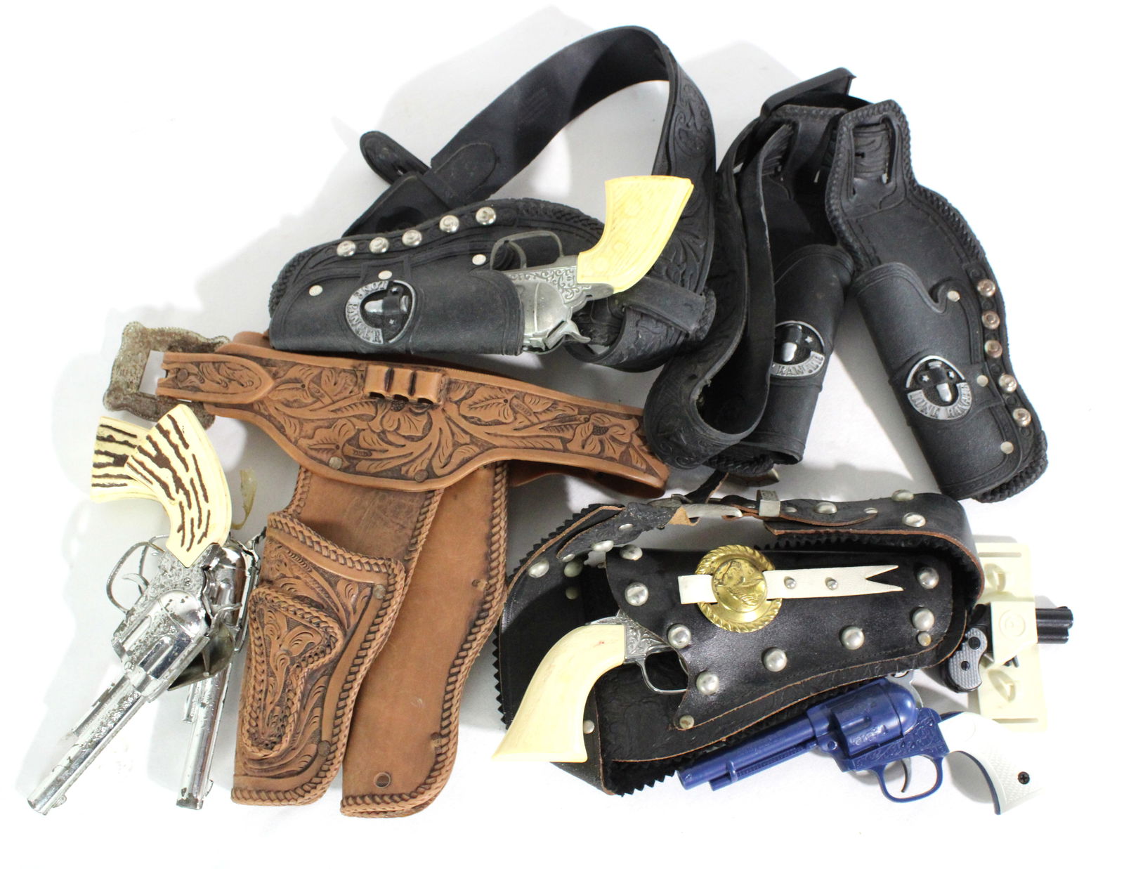Assorted Toy Guns and Holsters incl. 1970s Lone Ranger: In-house shipping available.