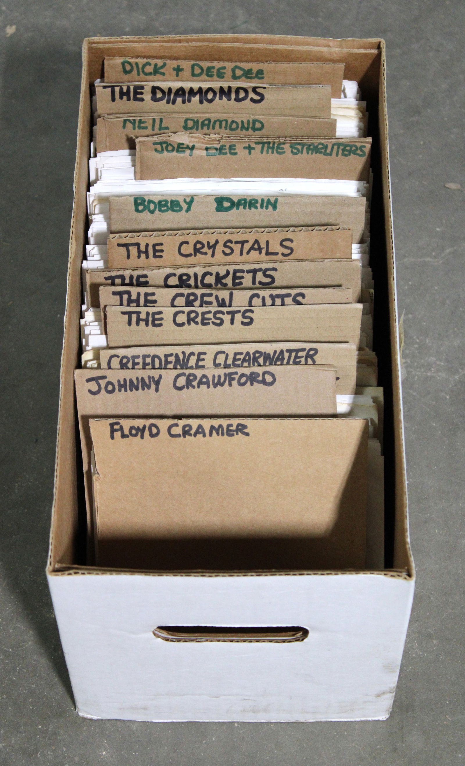 45rpm Records for Jukebox incl. Neil Diamon, Creedence Clearwater and Bobby Darin: In-house shipping available.