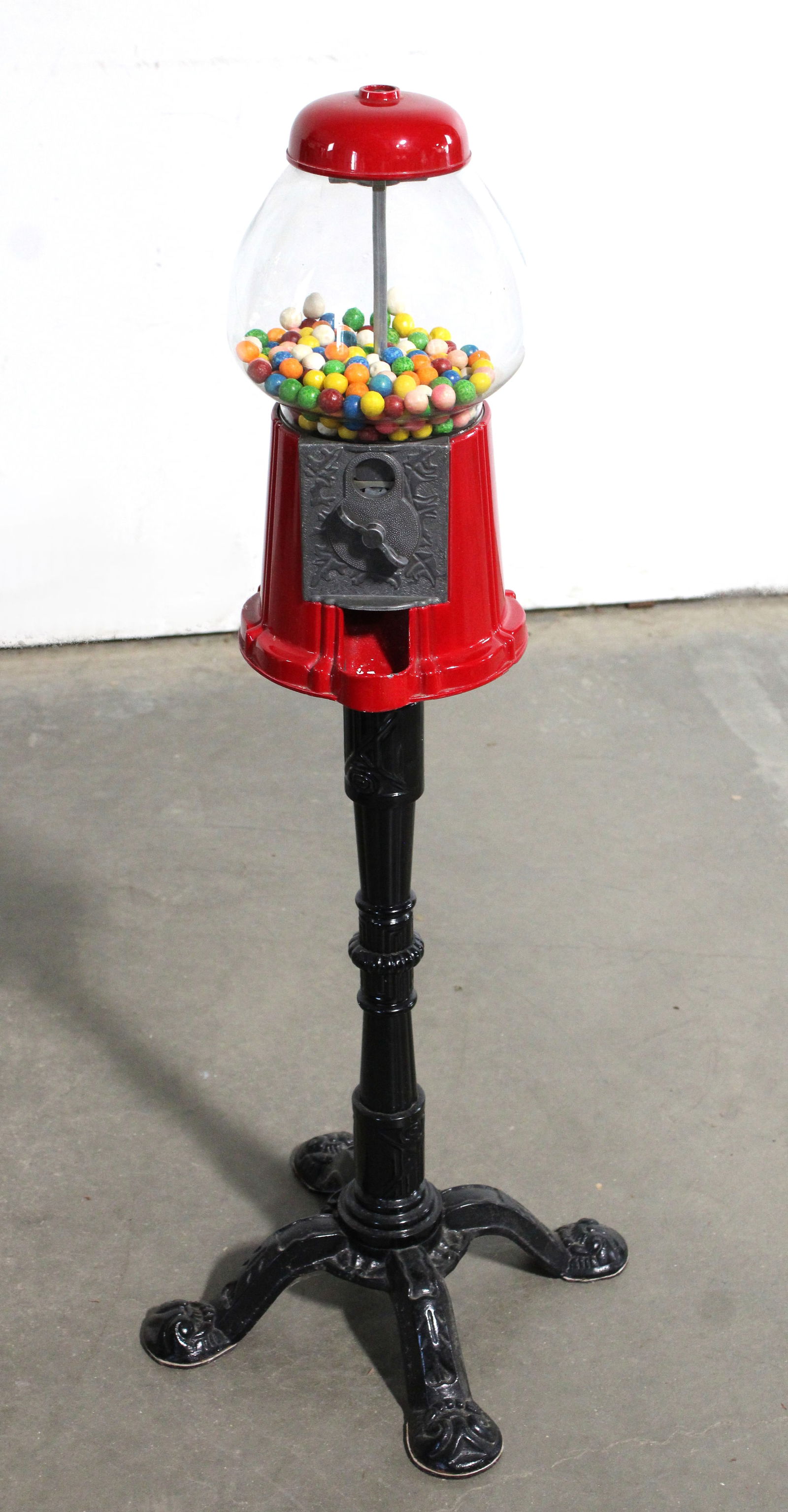 Coin Op 25 Cent Gumball on Stand: This item requires third-party shipping or pickup arrangements to be made. Dimensions: 39 x 13 x 13