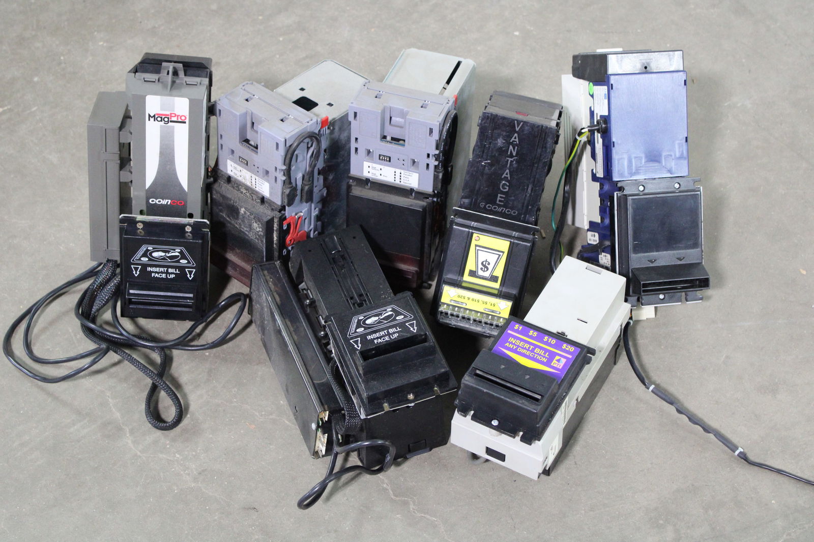 Assorted Bill Acceptors incl. MagPro and PTI: Untested. Total of 7. In-house shipping available.