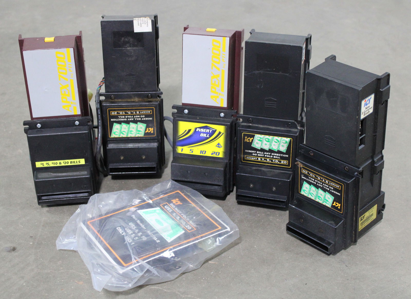 Assorted Bill Acceptors incl. ICT and Apex 7000: Untested. Total of 5. In-house shipping available.