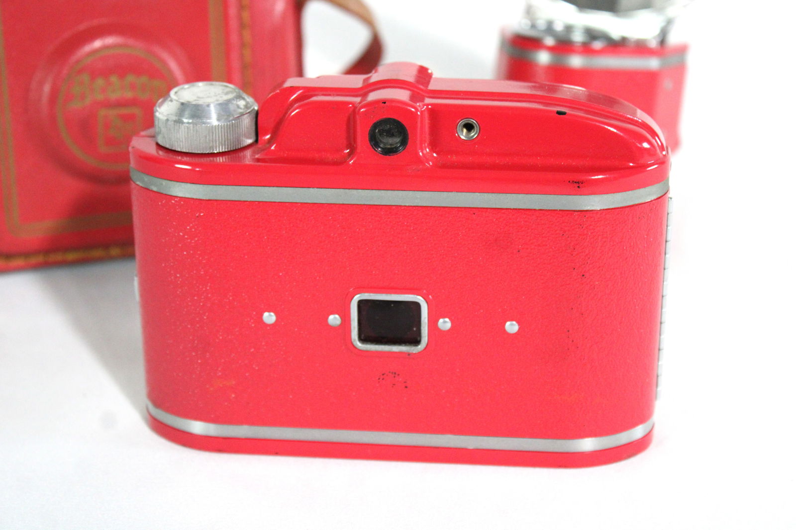 Beacon 225 Vintage Red Camera with Flash - 2