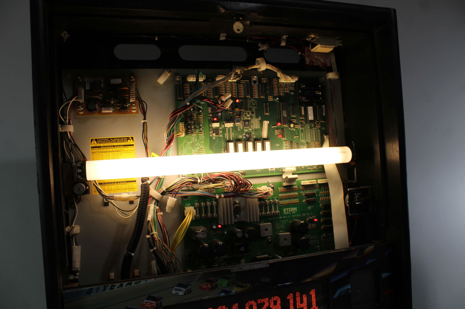 Stern Nascar Pinball Machine - 8