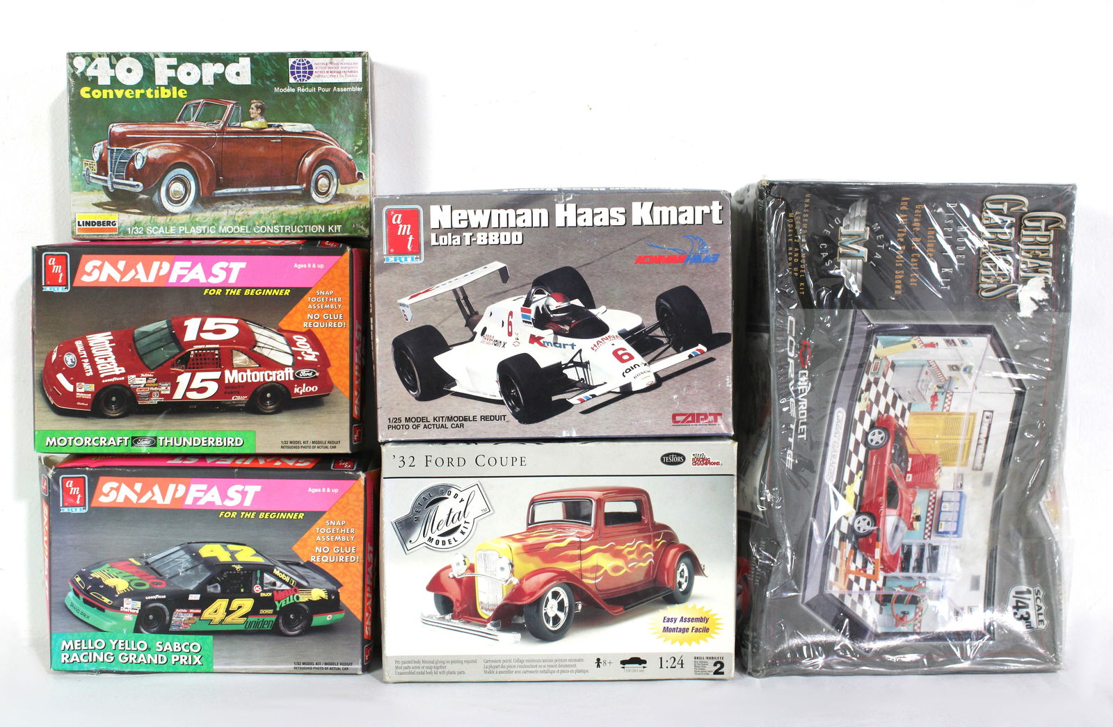 Scale Model Cars incl. AMT Thunderbird: Not checked for completeness. In-house shipping available.