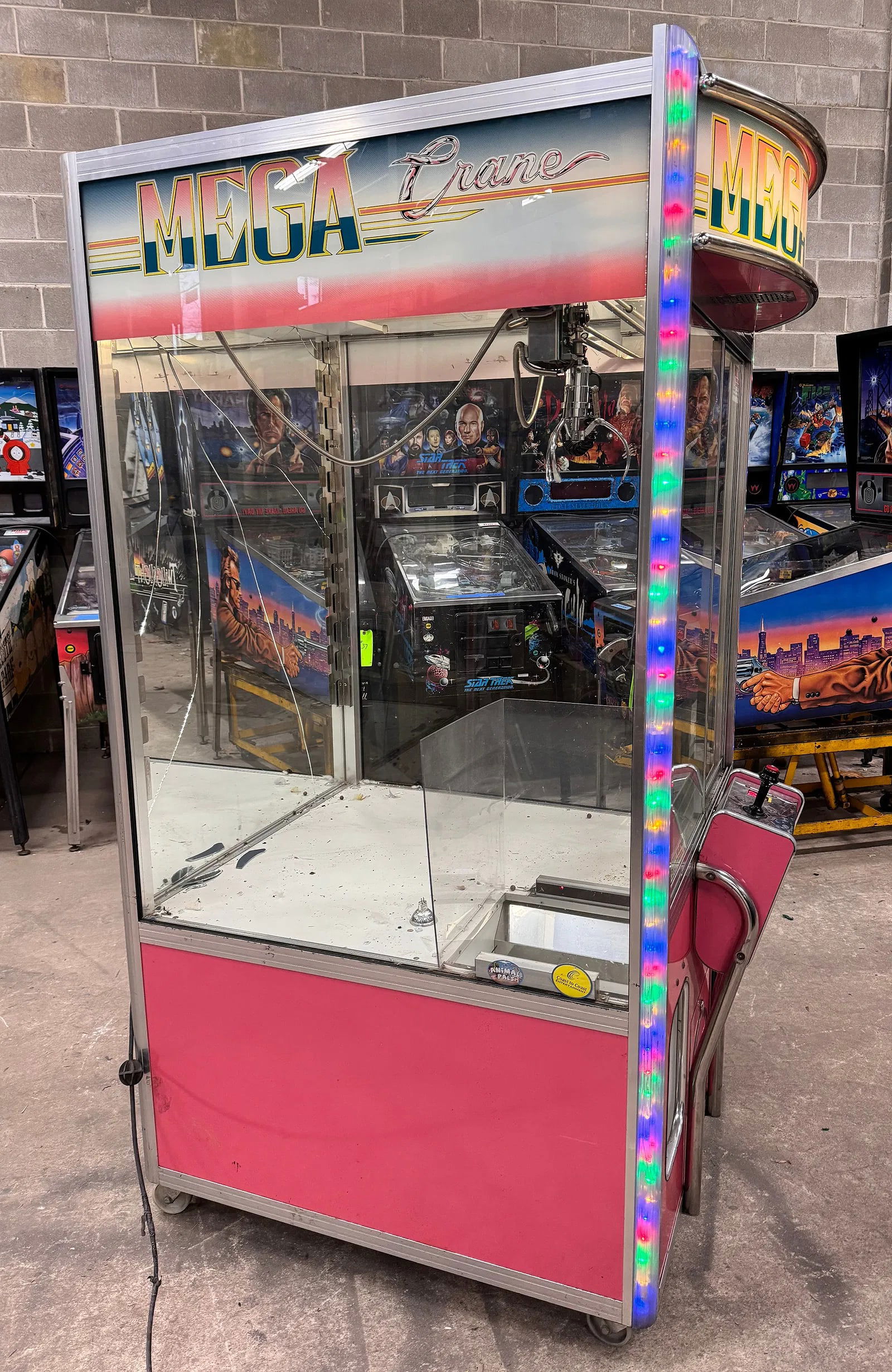 Elaut Mega Crane Arcade Game - 3
