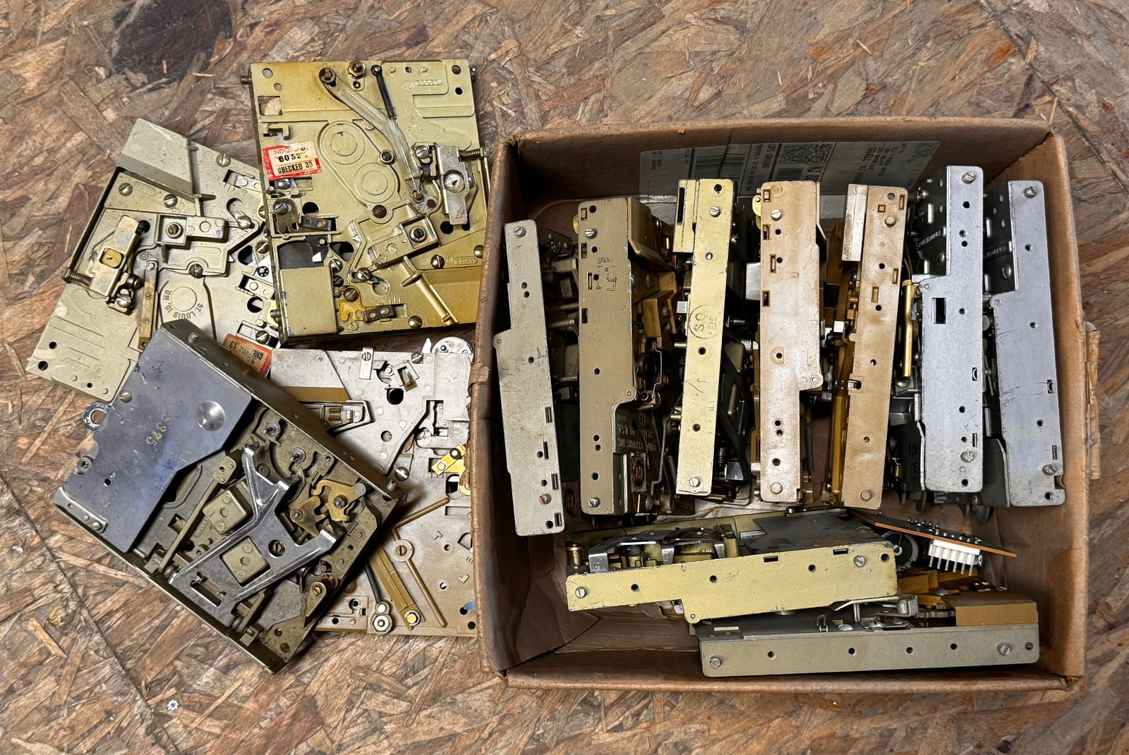 Coin Mechs for Jukebox: **In-house shipping available. Please reach out to auction house prior to pickup day if you are needing this item shipped.