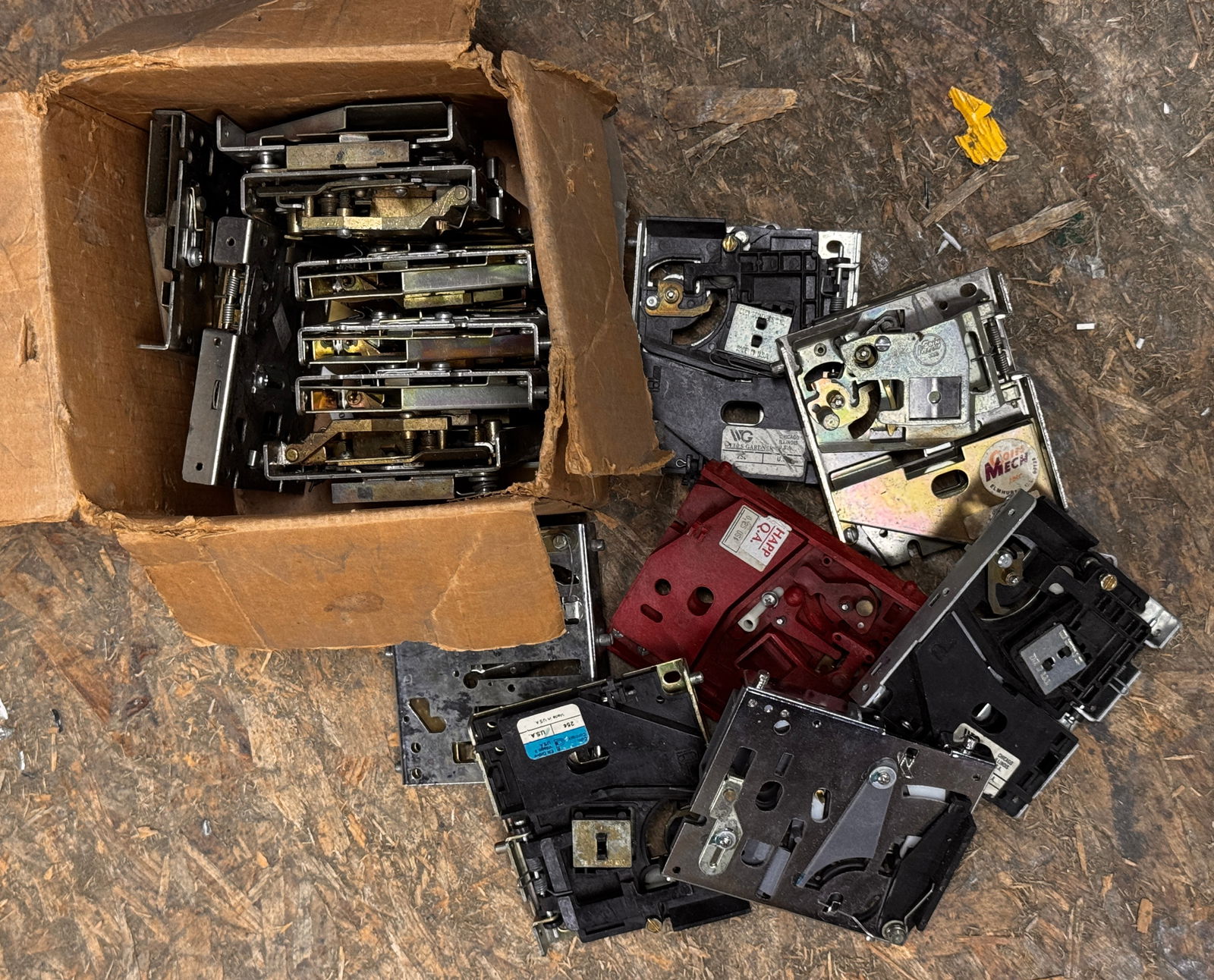 Coin Mechs for Arcades: **In-house shipping available. Please reach out to auction house prior to pickup day if you are needing this item shipped.