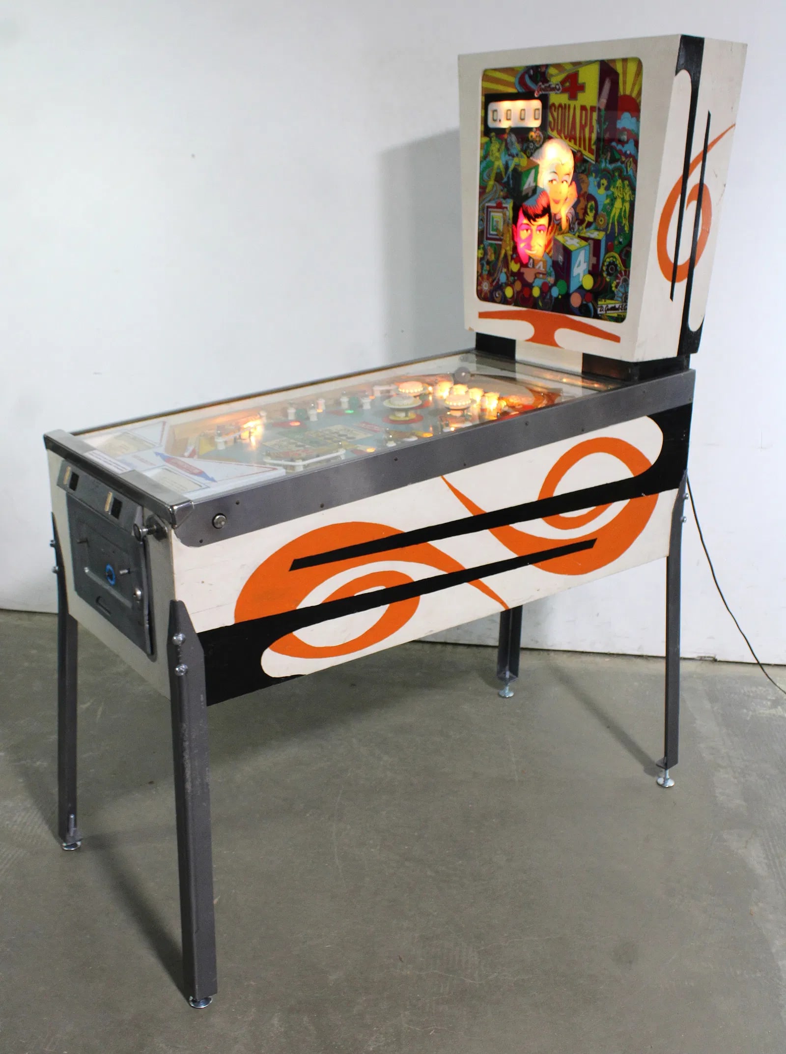 Gottlieb Four Square Pinball Machine - 3