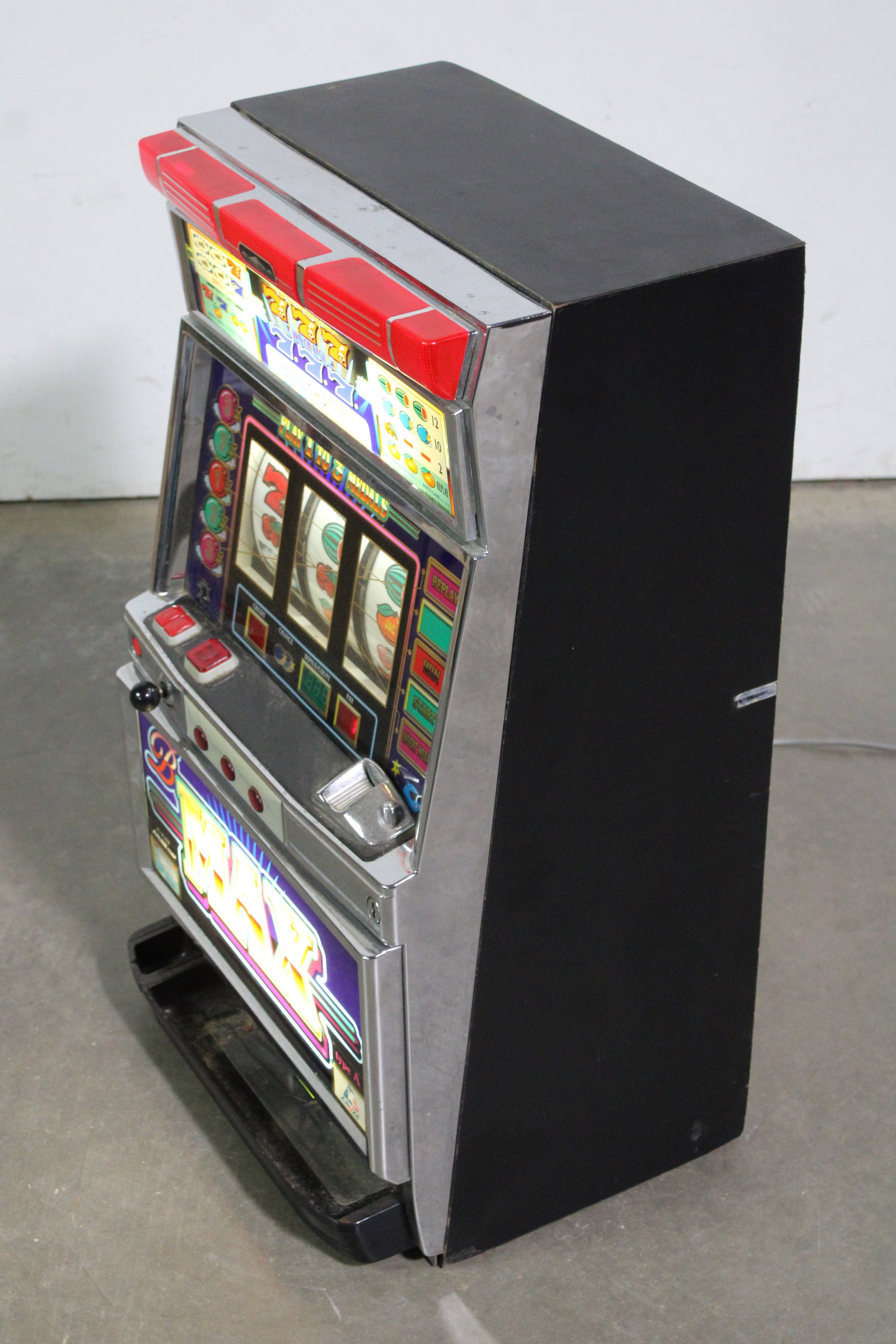 Max Electronic Slot Machine - 2