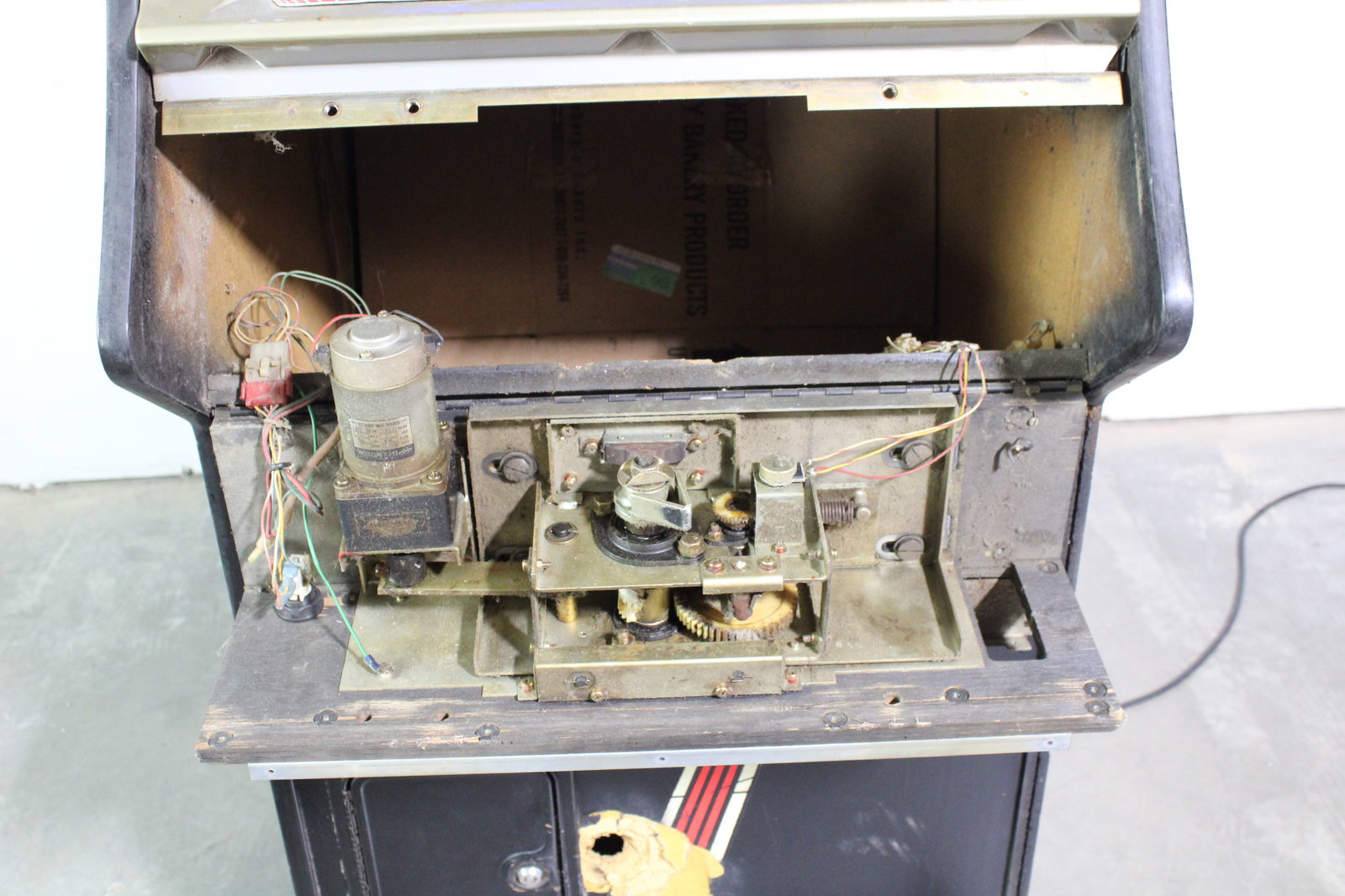 Sega Outrun Arcade Game - 4