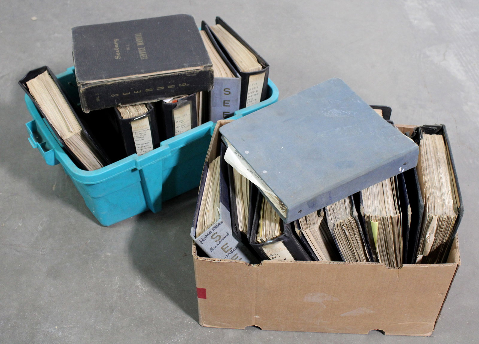 Seeburg Jukebox Operator Manuals / Binders: In-house shipping available.