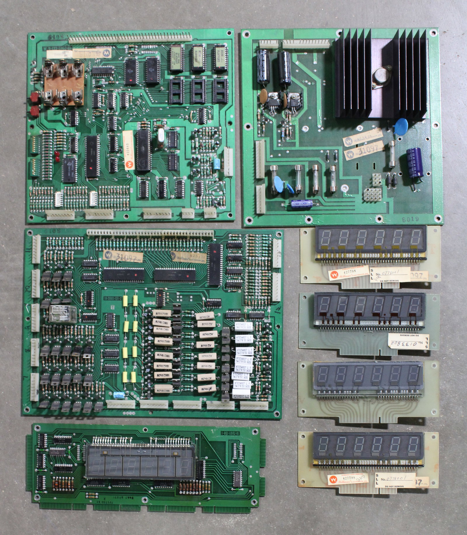 Williams Blackout CPU / System 3-7 Pinball Boards incl. Displays: Untested. In-house shipping available.