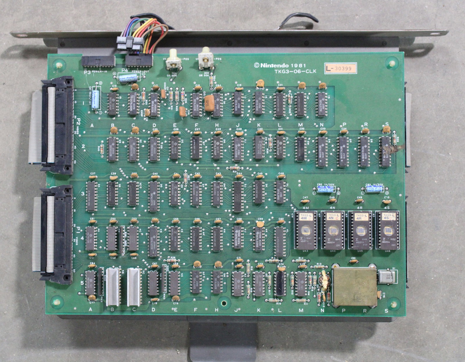 Nintendo Donkey Kong Cocktail Arcade Game Boardset: Untested. In-house shipping available.