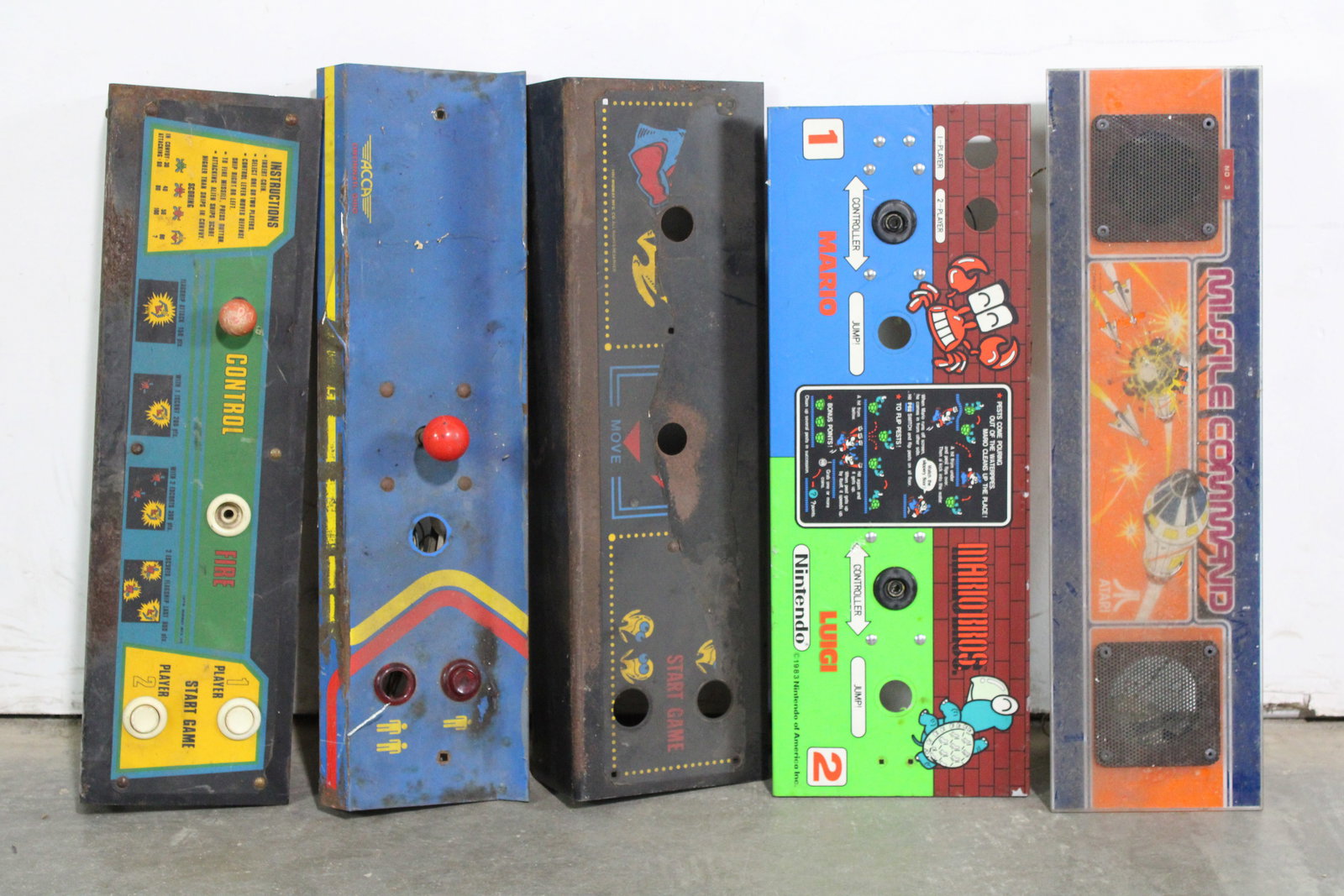 Arcade Game Control Panels incl. Nintendo Mario Bros.: Total of 5. Also includes Missile Command header. This item requires third-party shipping or pickup arrangements to be made.