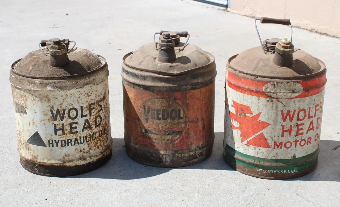 Grease Cans including Wolf's Head and Veedol: This item requires third-party shipping or pickup arrangements to be made.