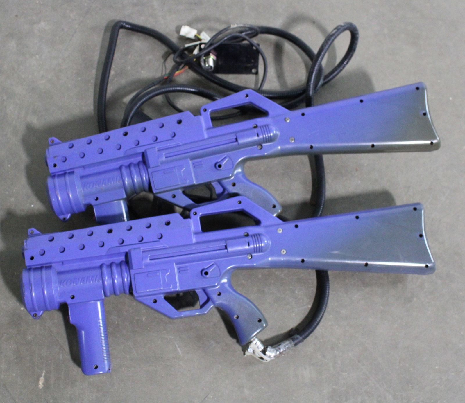 Konami Tera Burst Arcade Game Guns / Rifles: Pair. This item requires third-party shipping or pickup arrangements to be made.