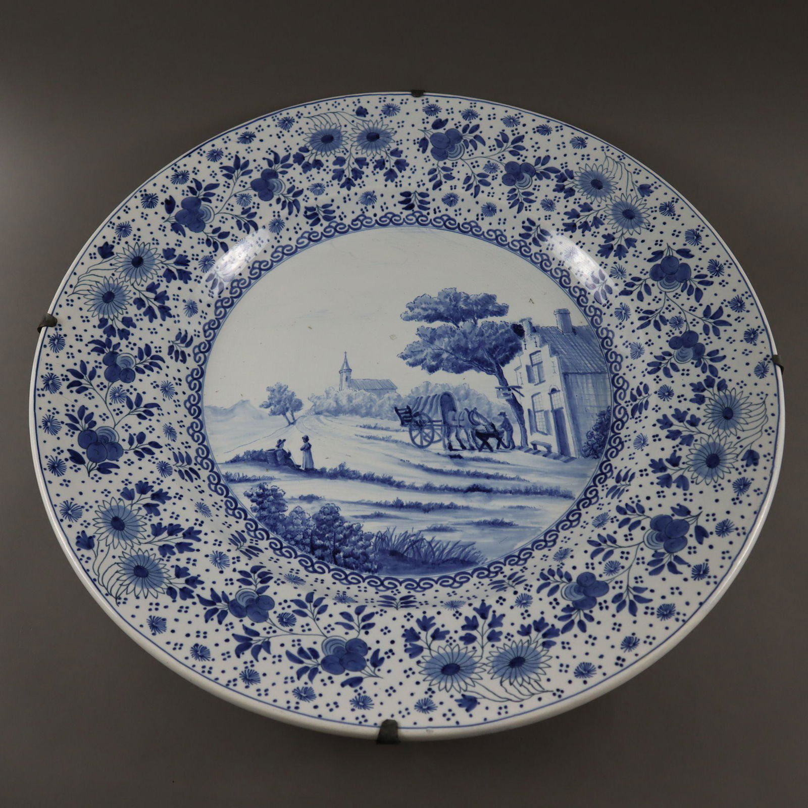 Große Platte - Boch, Septfontaines-les-Luxembourg, Fayence, unterglasurblauer Dekor, runde (1 of 9)