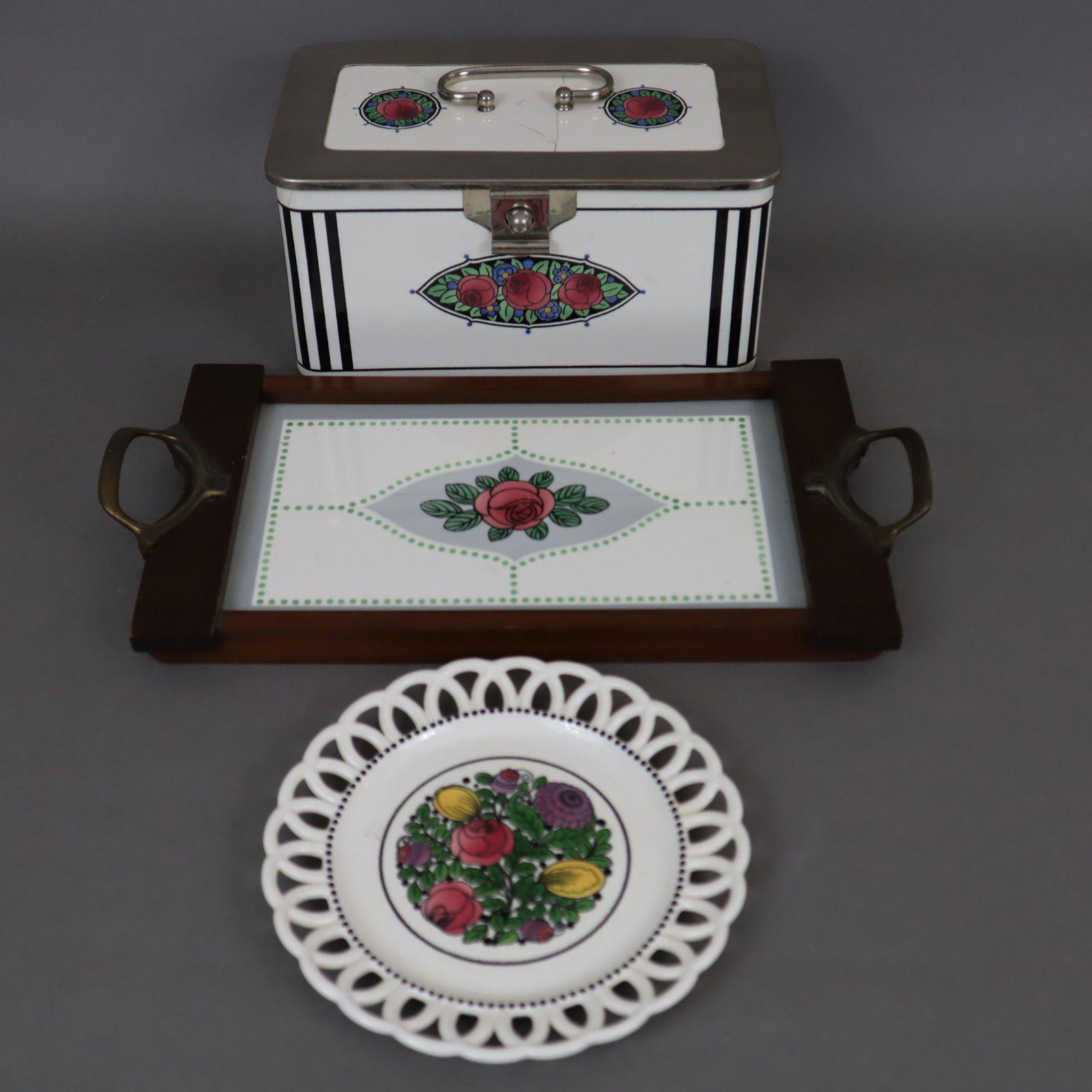 Konvolut Jugendstil-Keramik - Wächtersbach, Rosen- bzw. Blumendekor, 3-tlg.: 1x Tablett, Holz (1 of 11)