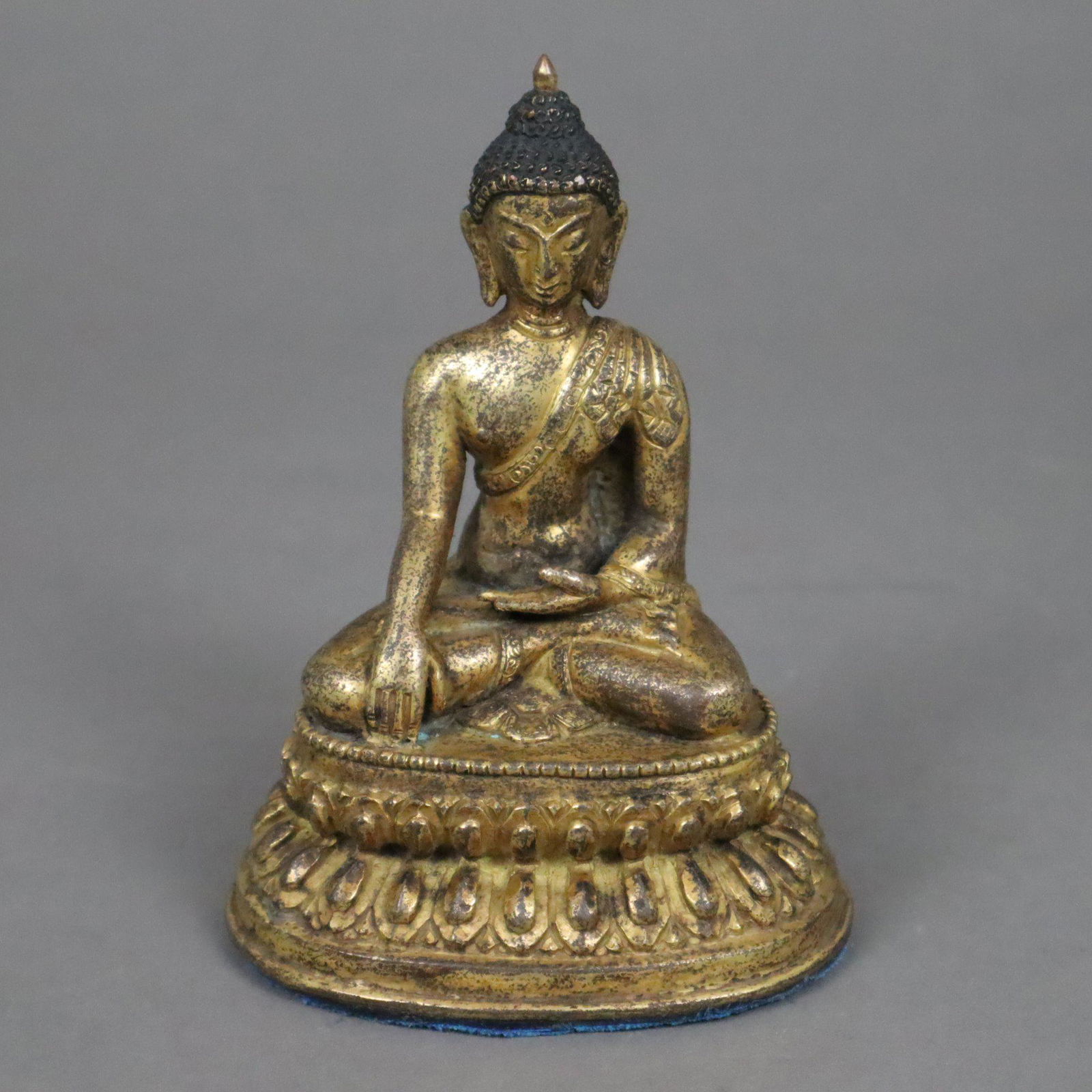 Buddha Shakyamuni - Tibet/Nepal, Kupferlegierung vergoldet, im padmasana auf doppeltem Lotosthron (1 of 6)