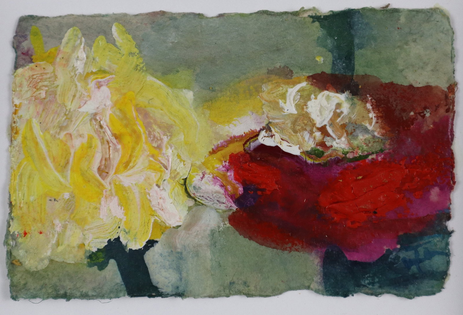 Fußmann, Klaus (*1938 Velbert) - Blumenkomposition, 2022, Öl/Gouache auf Papier, unten: Fußmann, Klaus (*1938 Velbert) - Blumenkomposition, 2022, Öl/Gouache auf Papier, unten rechts handsigniert, verso handsigniert und datiert, Blattmaße ca.10x15cm, auf Unterlage montiert,