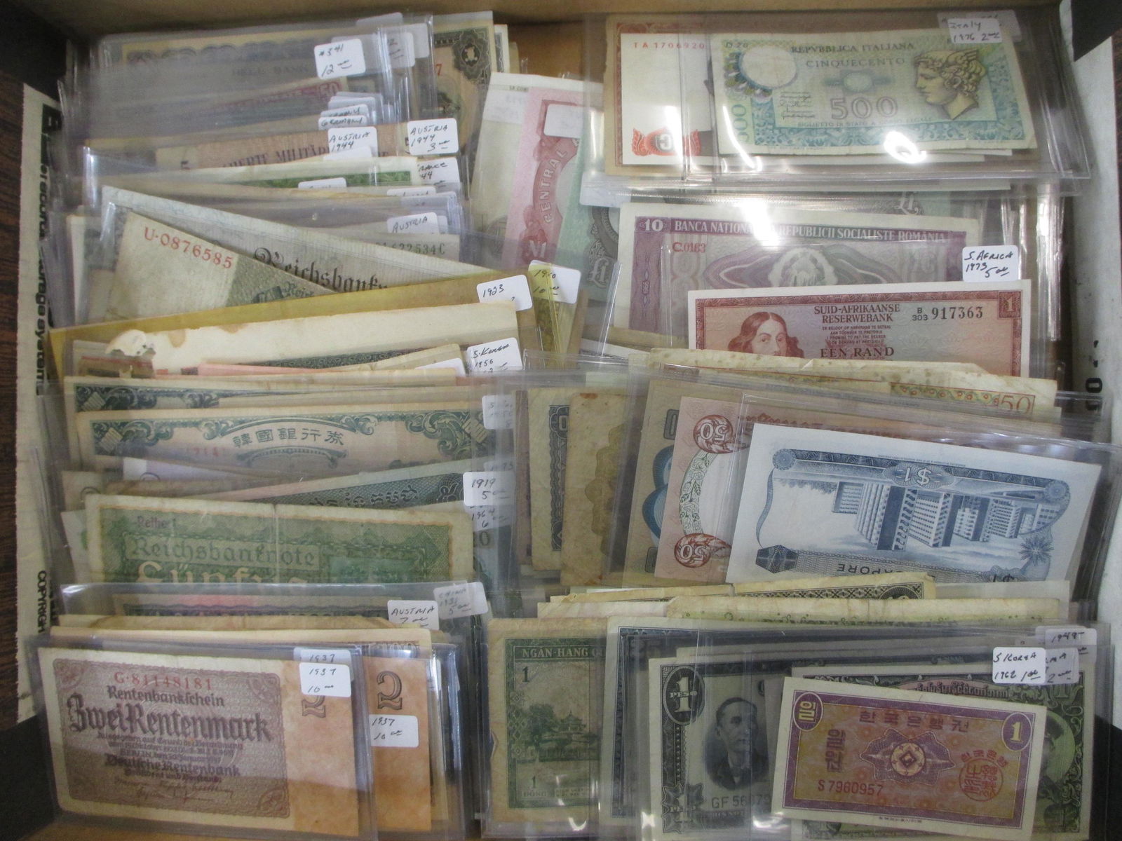 TRAY OF FOREIGN PAPER MONEY (1 of 8)