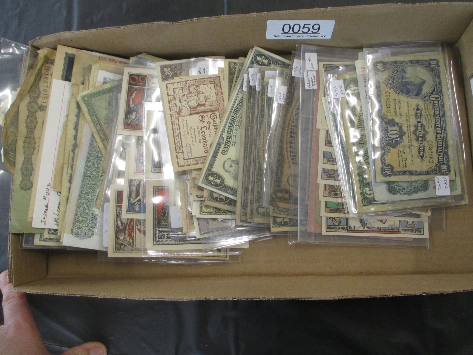BOX OF FOREIGN PAPER MONEY (1 of 4)