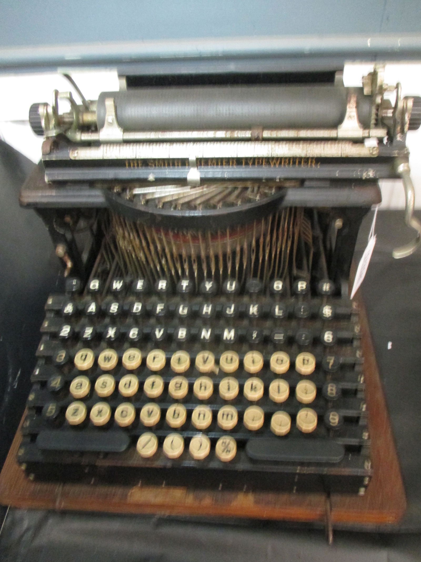 ANTIQUE 1890'S SMITH PREMIER TYPEWRITER #1 (1 of 9)