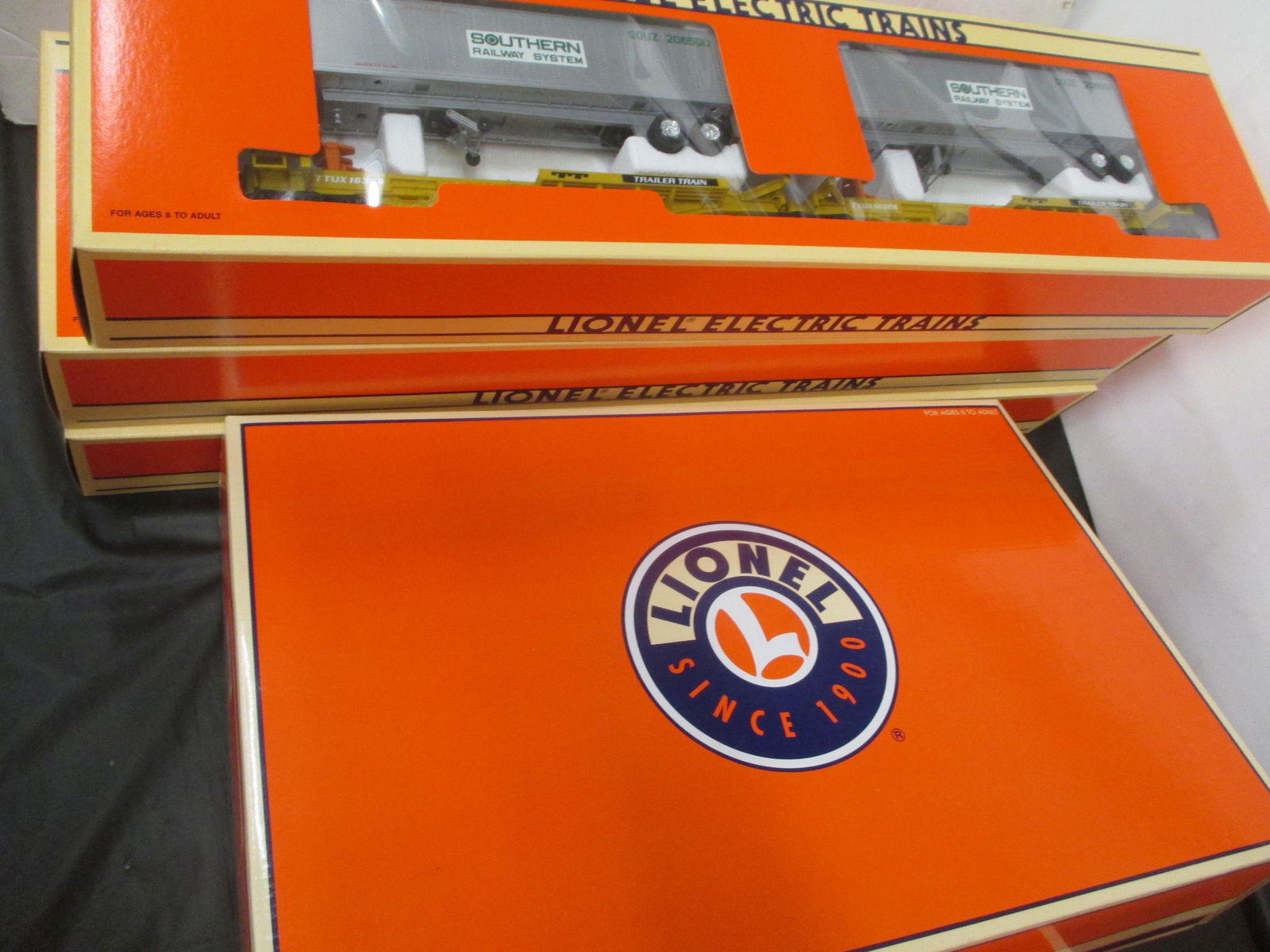 3 LIONEL SOUTHERN TRAINS (1 of 2)