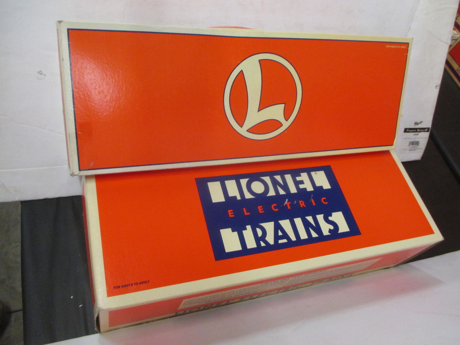 LIONEL NORTHERN PACIFIC TRAINS (1 of 2)