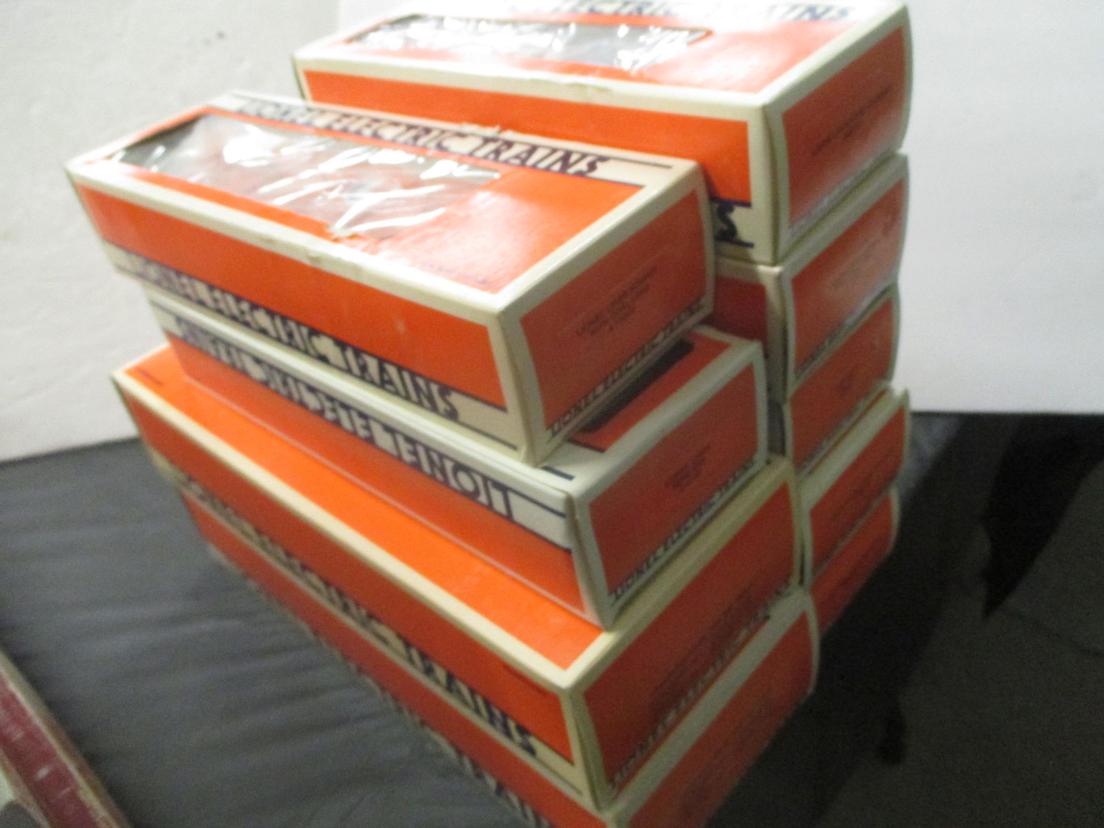 2 LIONEL LINES SD-28 FLAT TOP DIESEL, 7 LIONEL LINES (1 of 3)