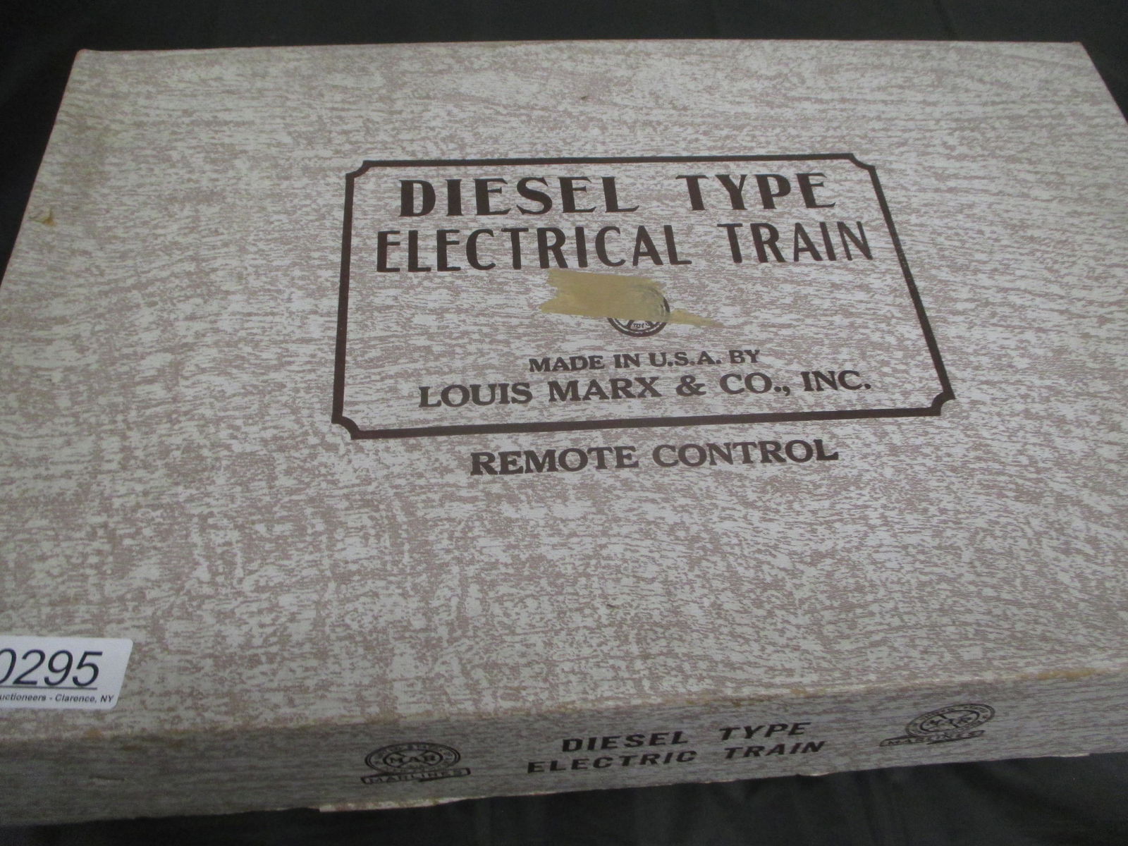MARX DIESEL TYPE ELECTRIC TRAIN (1 of 3)