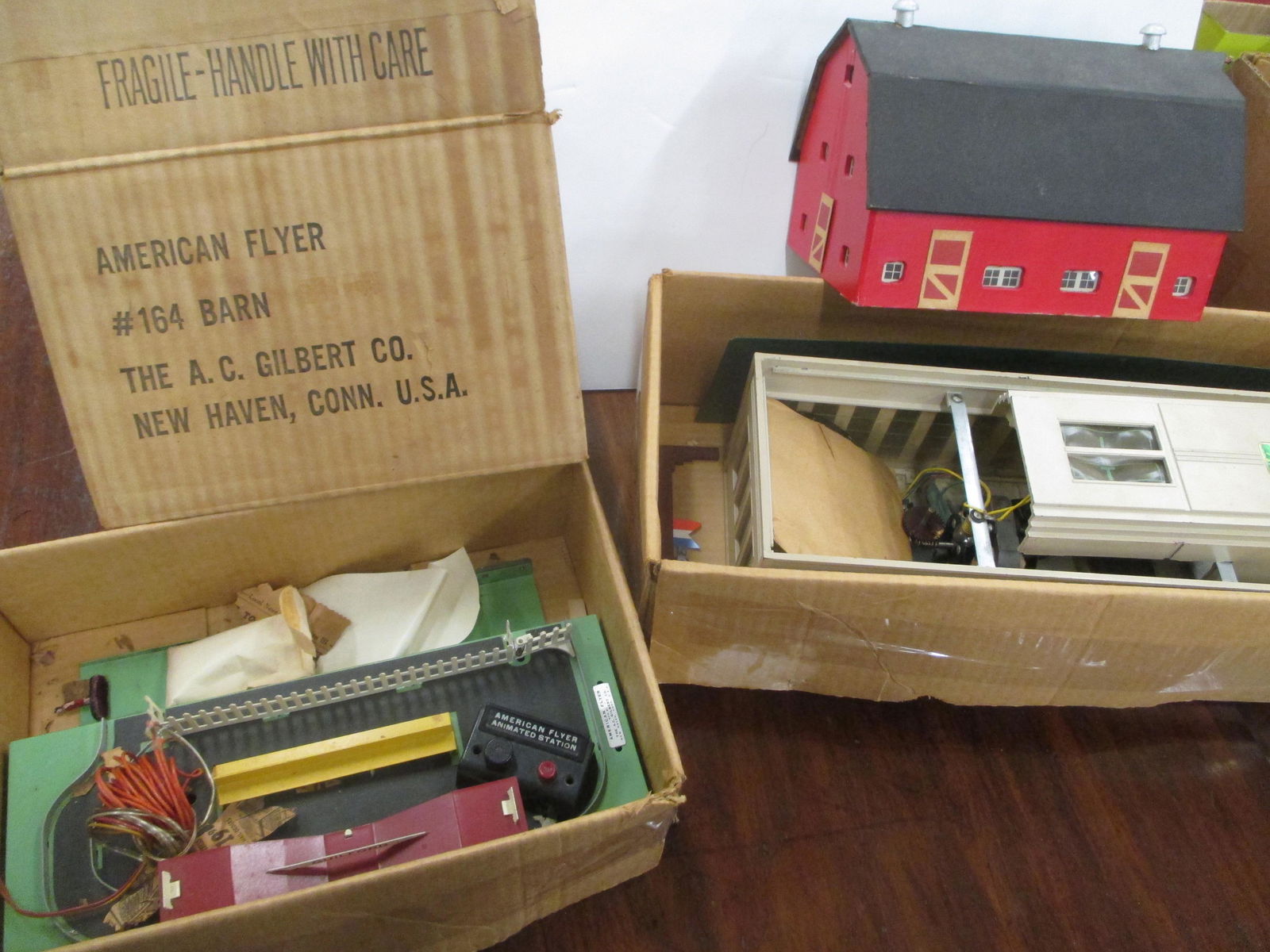 3 AMERICAN FLYER TRAIN BUILDINGS (1 of 2)