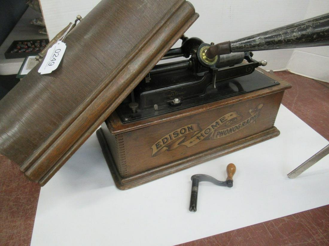 EDISON PHONOGRAPH WITH MORNING GLORY HORN: EDISON PHONOGRAPH WITH MORNING GLORY HORN