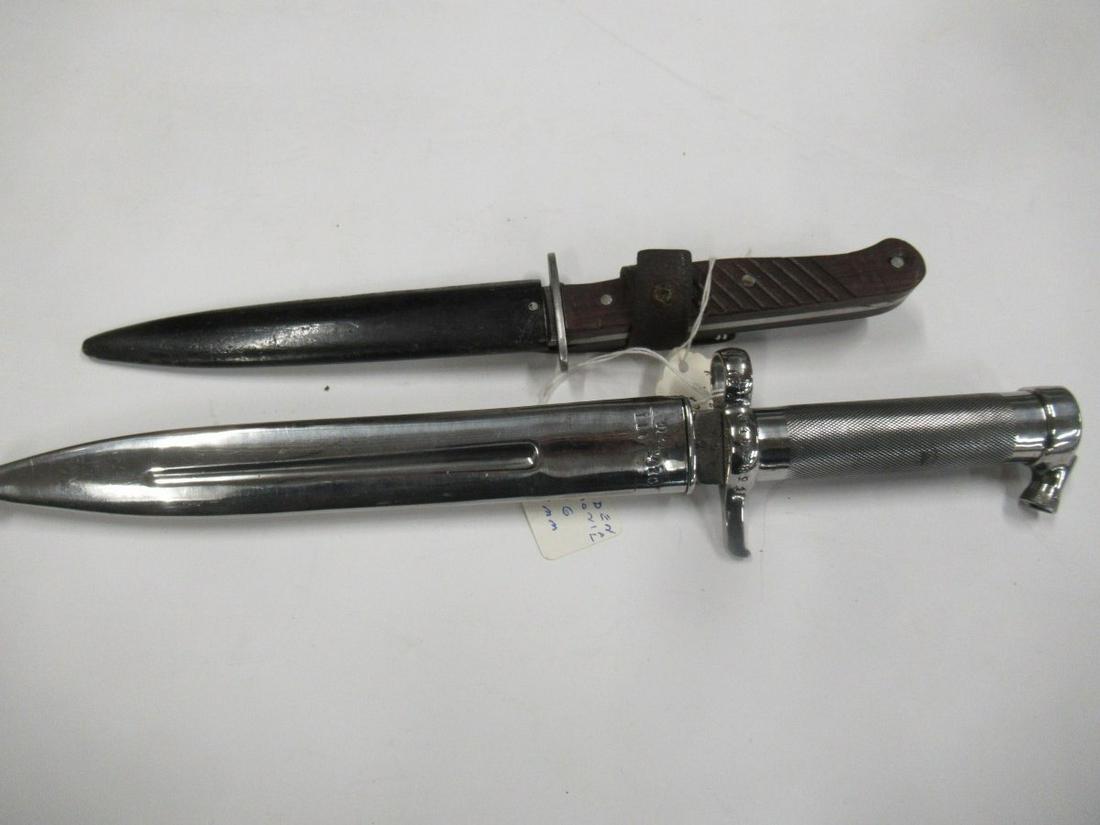 2 PCS-1 GERMAN WWI TRENCH KNIFE BY RASTER MESSER FABRIK: GERMAN WWI TRENCH KNIFE BY RASTER MESSER FABRIK AND SWEDISH BAYONET