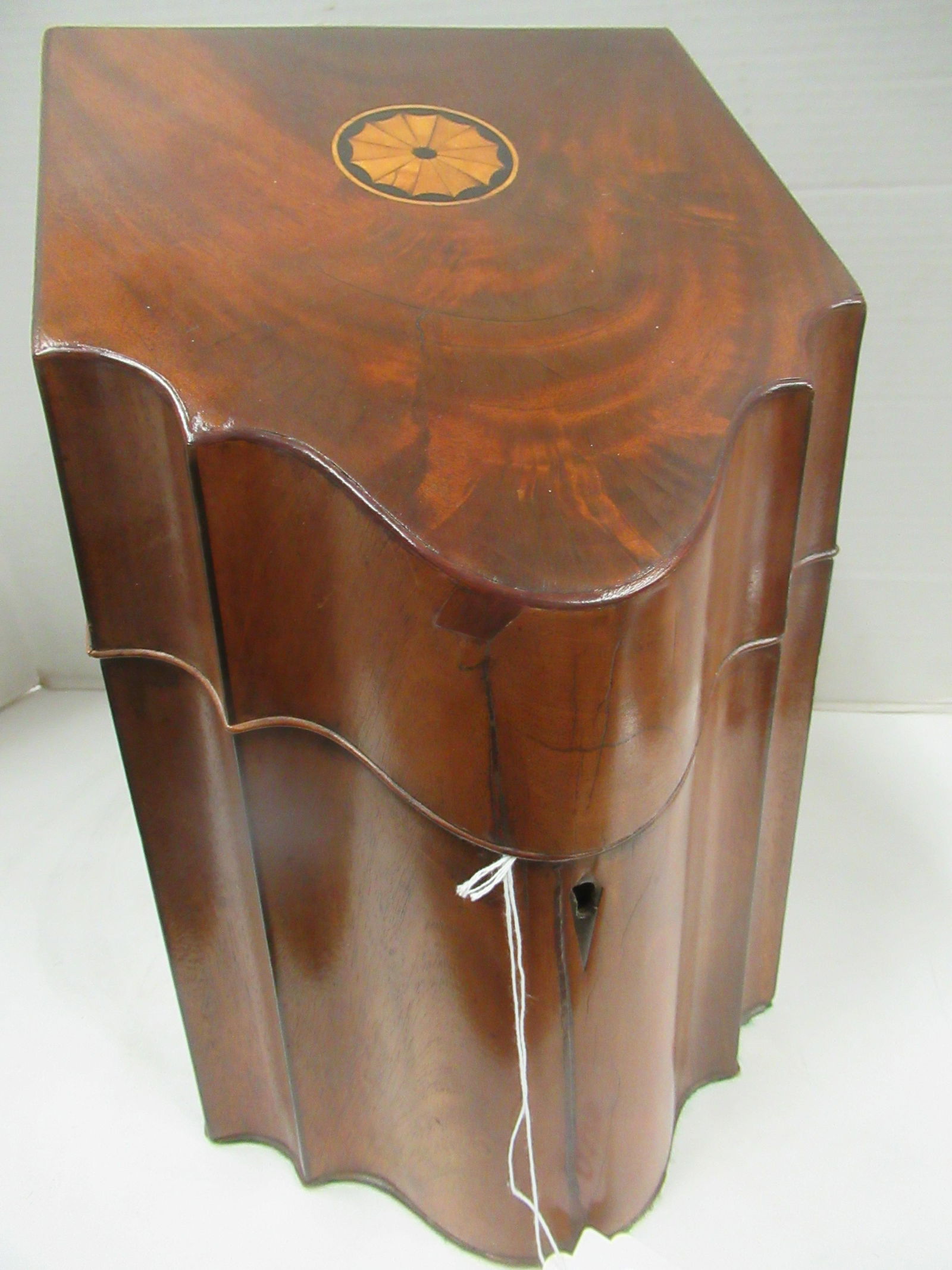 Knife Box with Inlay: Knife box with inlay