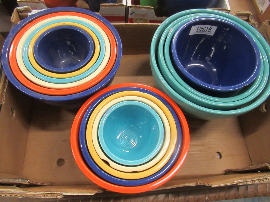 Lot of Nesting Fiesta Ware Mixing Bowls: Lot of Nesting Fiesta Ware Mixing Bowls