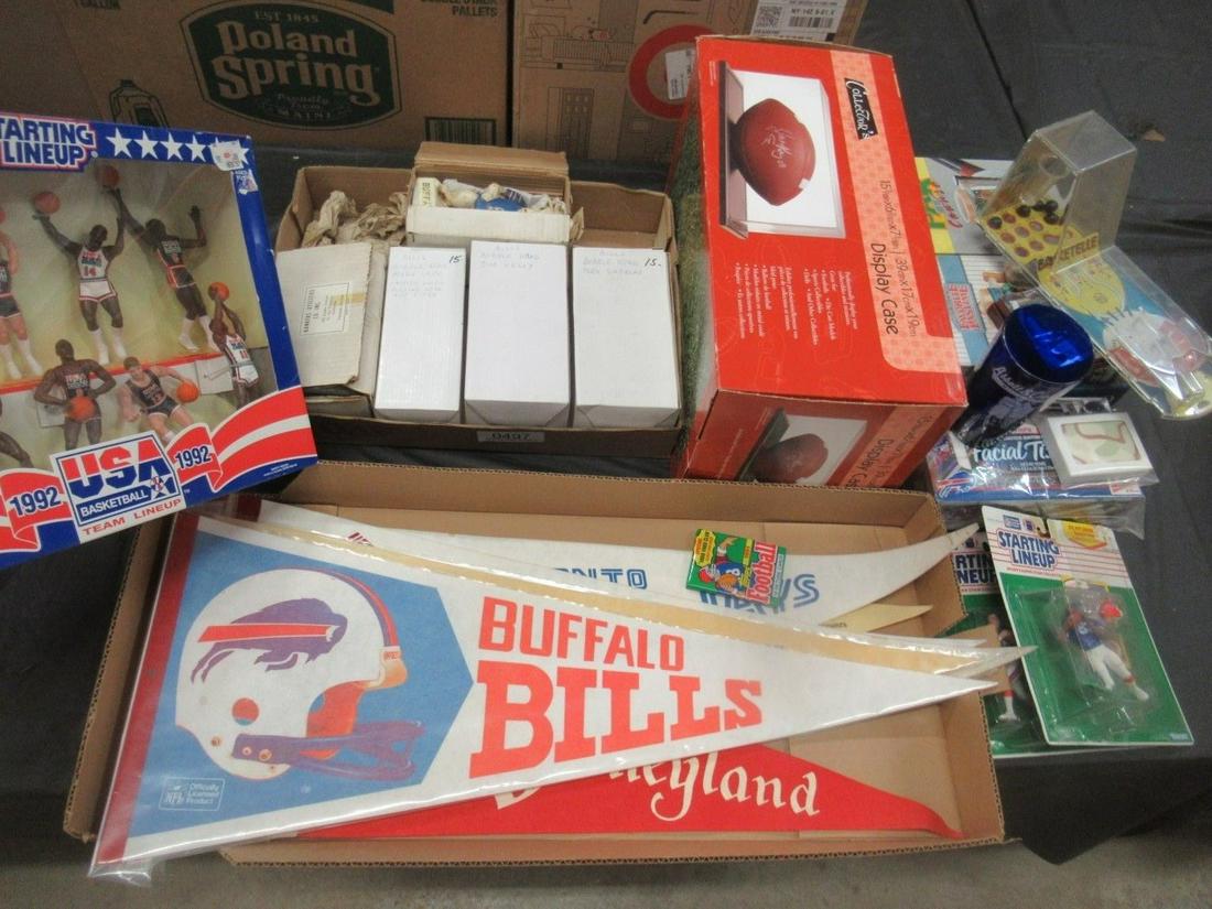 Mixed Sports Lot, Buffalo Bills Bobble Heads Etc: Mixed Sports Lot, Buffalo Bills Bobble Heads, Starting Line Up, Vintage Felt Pennants