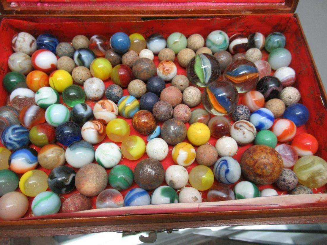 Group of Antique Marbles incl. Clay: Group of Antique Marbles incl. Clay, Bennington, Swirls and Shooters