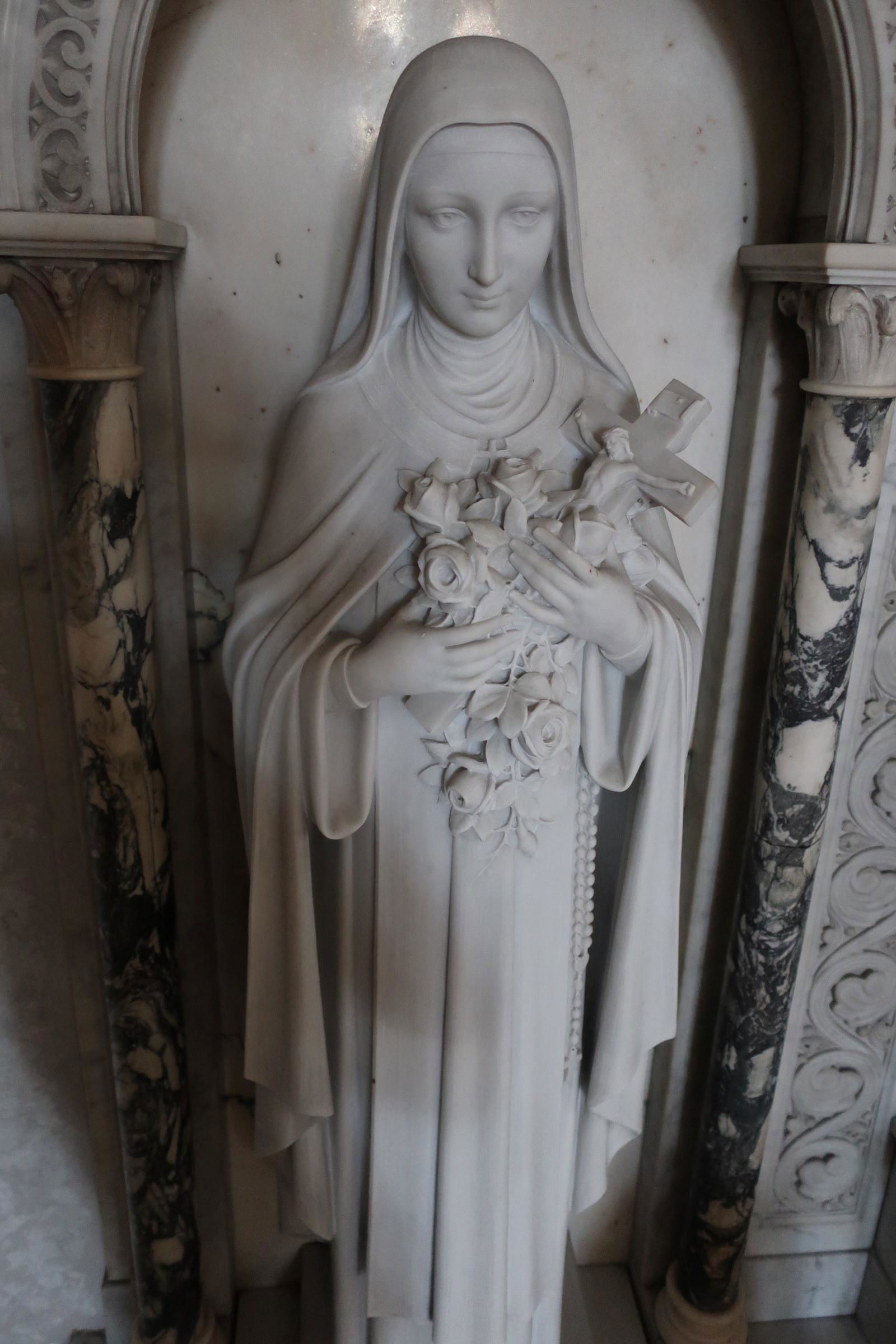 Carved Marble Statue of St Therese Lesieux (1 of 5)