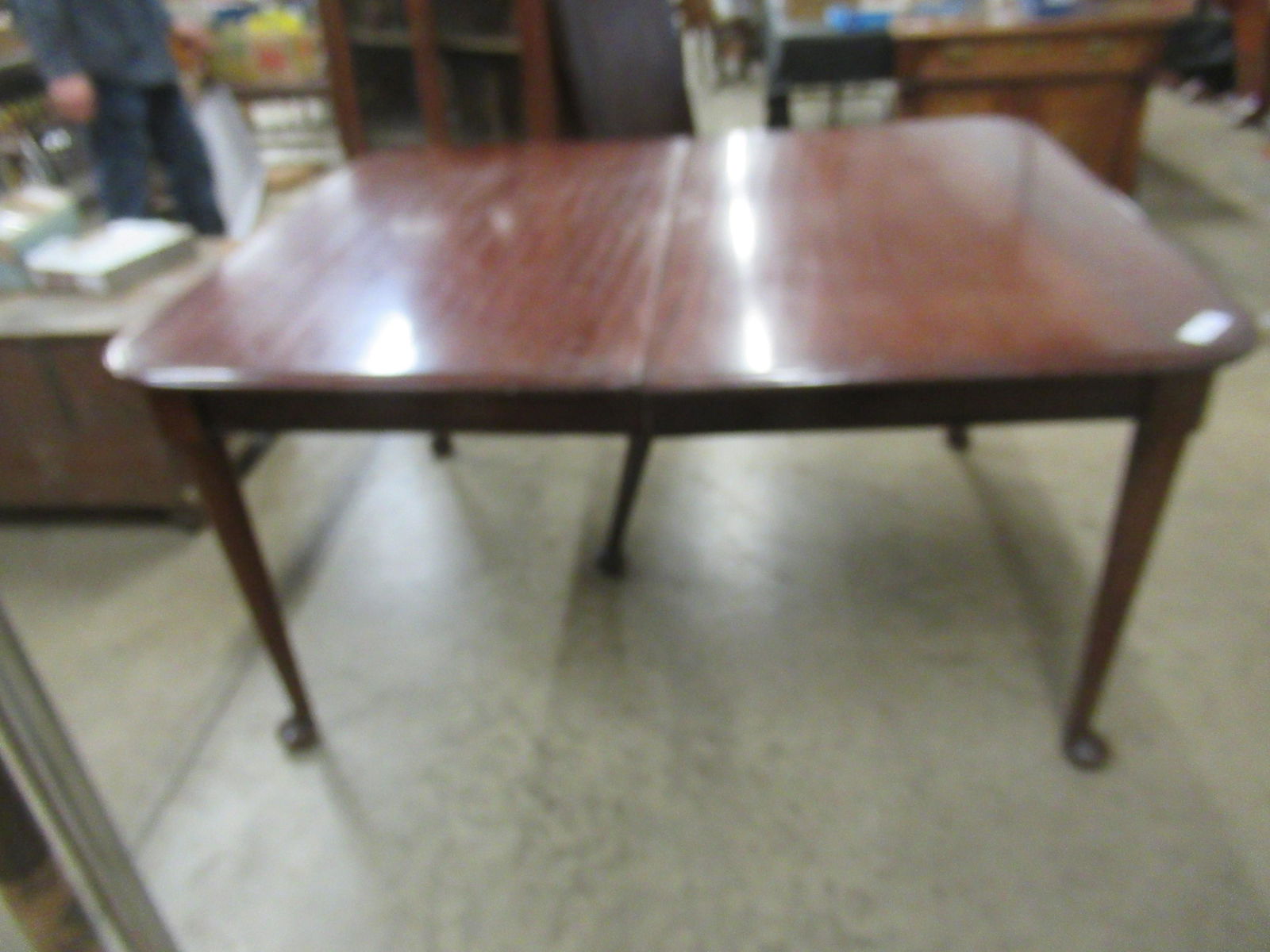 Queen Anne Style Dining Table (1 of 1)